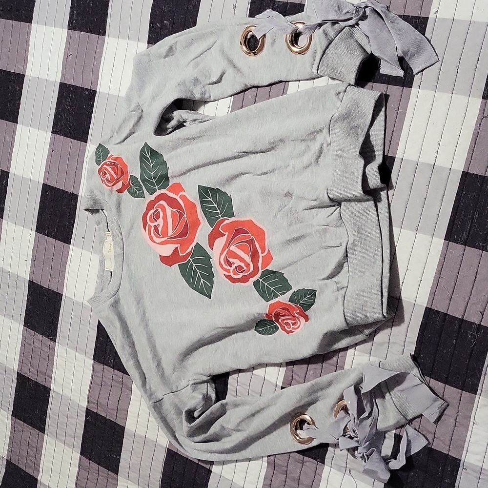Minkpink Beauty and the Beast Rose Disney once upon a time sweater large